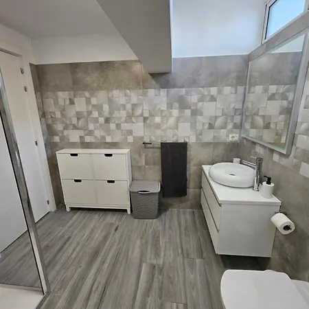 Horská chata Luxury With Privacy And Jacuzzi *