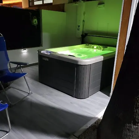 샬레 Luxury With Privacy And Jacuzzi *